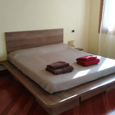 Casa Tebe * Mestre